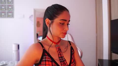 Snapshot of abigail_adamss_ chatting on February 24, 2026, 7:34 pm Abigail online show from February 24, 2026, 7:34 pm