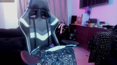 Snapshot of acid_alice666 chatting on February 14, 2026, 3:03 am Alice online show from February 14, 2026, 3:03 am