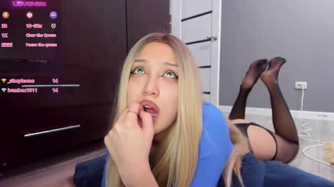 Adel online show from March 12, 2025, 11:20 am