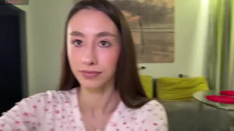 Snapshot of adelaidethilges chatting on February 27, 2026, 7:47 pm Stella online show from February 27, 2026, 7:47 pm