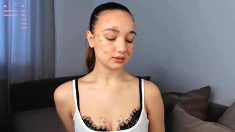 adelexx_zll online show from February 14, 2026, 4:31 am