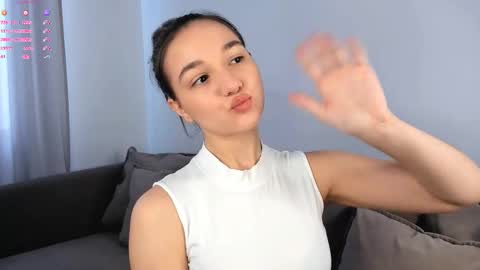 adelexx_zll online show from February 25, 2026, 4:33 am