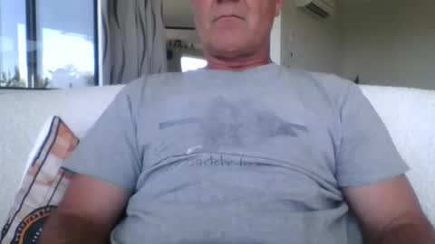 adjustable14 online show from January 27, 2025, 1:48 am