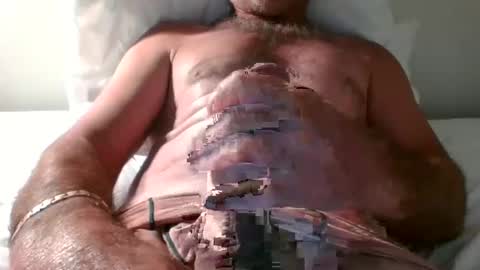 adjustable14 online show from March 9, 2025, 1:56 am