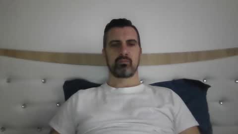 Snapshot of adyyyyyyyyyy35 chatting on February 28, 2026, 6:25 am Adrian online show from February 28, 2026, 6:25 am