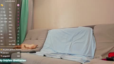 Snapshot of aelitashaw chatting on January 17, 2025, 10:33 am Aelita online show from January 17, 2025, 10:33 am