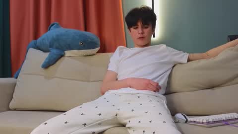 Mark online show from March 12, 2026, 12:00 pm