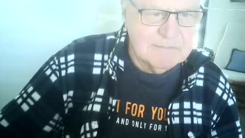 Snapshot of ahmole chatting on January 1, 2025, 12:33 pm Ole online show from January 1, 2025, 12:33 pm