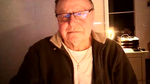 Snapshot of ahmole chatting on February 6, 2026, 10:24 pm Ole online show from February 6, 2026, 10:24 pm