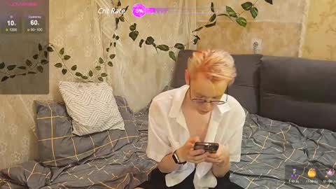 Snapshot of aiden_gr chatting on January 11, 2025, 9:15 pm aiden_gr online show from January 11, 2025, 9:15 pm