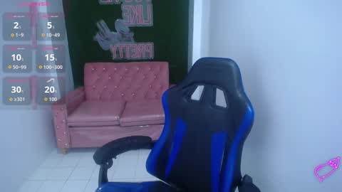 Snapshot of ailen_t_ chatting on October 24, 2025, 8:49 pm ailen online show from October 24, 2025, 8:49 pm