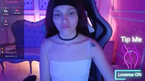 Snapshot of ailen_t_ chatting on November 5, 2025, 2:33 am ailen online show from November 5, 2025, 2:33 am