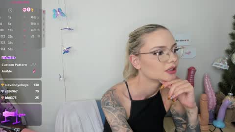 Aimee Jay online show from December 23, 2024, 8:44 am