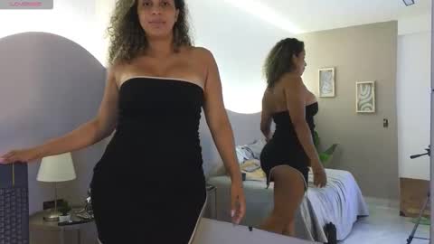 Snapshot of ainaah_ chatting on February 26, 2026, 12:42 am Ainaah online show from February 26, 2026, 12:42 am