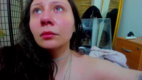 Aisha online show from February 3, 2026, 5:05 am