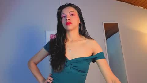 Snapshot of aitanna_garciia chatting on December 17, 2025, 10:10 am Aitana Garcia online show from December 17, 2025, 10:10 am