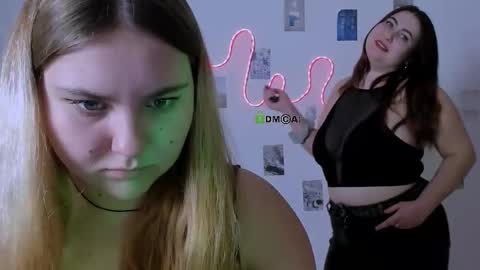 Snapshot of aiva_velvet chatting on February 1, 2026, 7:56 pm aiva_velvet online show from February 1, 2026, 7:56 pm