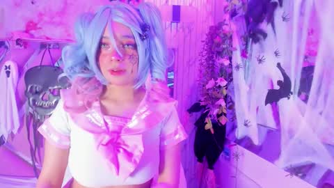 Snapshot of akane_hikari_ chatting on October 19, 2025, 5:30 am akane hikari online show from October 19, 2025, 5:30 am