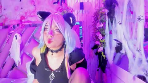 Snapshot of akane_hikari_ chatting on November 19, 2025, 3:39 am akane hikari online show from November 19, 2025, 3:39 am