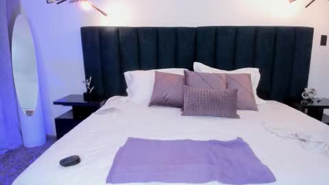 Snapshot of alaiia7 chatting on February 4, 2026, 7:53 pm Alaia online show from February 4, 2026, 7:53 pm