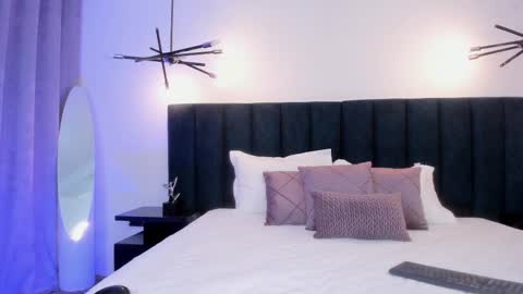 Snapshot of alaiia7 chatting on February 9, 2026, 7:51 pm Alaia online show from February 9, 2026, 7:51 pm