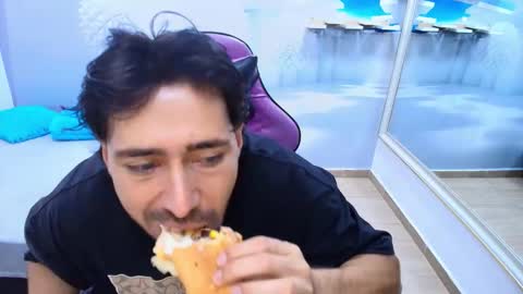 Snapshot of alan_allexander chatting on March 9, 2026, 2:04 am ALAN online show from March 9, 2026, 2:04 am