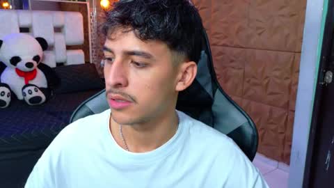 ALAN DEL REY online show from September 30, 2025, 5:01 am