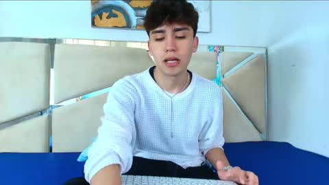 Snapshot of alec_rogue chatting on November 27, 2025, 1:35 pm alec online show from November 27, 2025, 1:35 pm