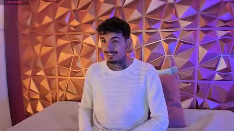 Snapshot of aleking13 chatting on October 17, 2025, 12:08 pm aleking13 online show from October 17, 2025, 12:08 pm