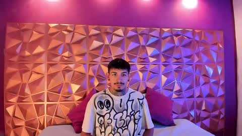 Snapshot of aleking13 chatting on October 18, 2025, 12:06 pm aleking13 online show from October 18, 2025, 12:06 pm