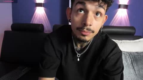 Snapshot of aleking13 chatting on October 19, 2025, 12:28 pm aleking13 online show from October 19, 2025, 12:28 pm