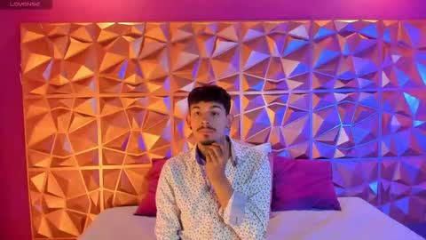 Snapshot of aleking13 chatting on October 21, 2025, 12:06 pm aleking13 online show from October 21, 2025, 12:06 pm