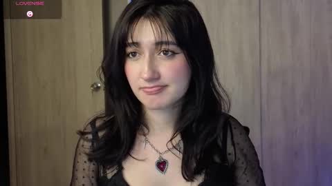 Snapshot of alessandralb chatting on February 6, 2026, 12:04 am Alessandra Leblanc online show from February 6, 2026, 12:04 am