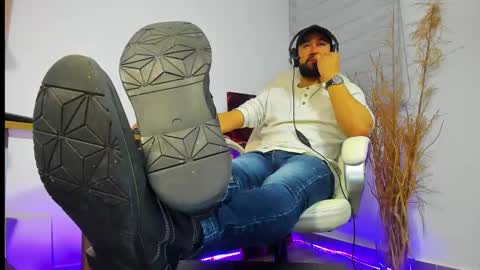 ALESSANDRO  WYE online show from December 2, 2024, 4:31 am