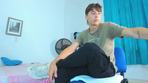 Snapshot of alessandro_dybala chatting on March 3, 2026, 12:22 pm Alessandro Dybala online show from March 3, 2026, 12:22 pm