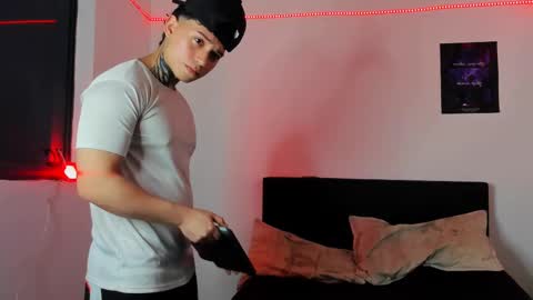 Alessandro online show from February 13, 2025, 3:07 am