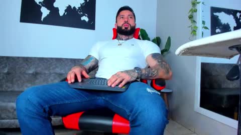 Aless Rose online show from February 19, 2026, 8:05 pm