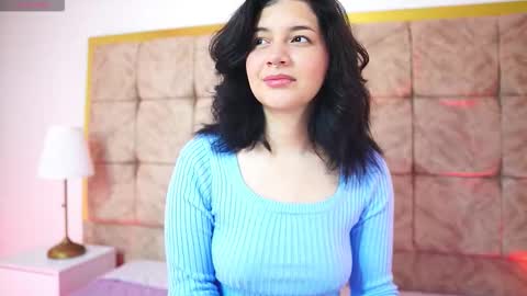 alexia_clark7 online show from February 19, 2026, 7:43 pm