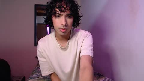 Alexis online show from October 14, 2025, 4:02 am