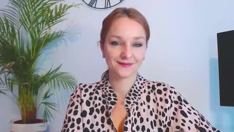 Alicia online show from November 21, 2025, 8:13 am