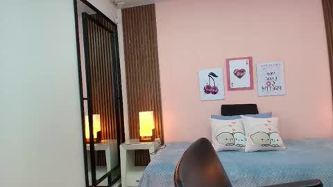 Snapshot of alina_martinelli chatting on January 6, 2026, 11:58 am Alina online show from January 6, 2026, 11:58 am