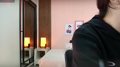 Snapshot of alina_martinelli chatting on January 11, 2026, 11:04 am Alina online show from January 11, 2026, 11:04 am