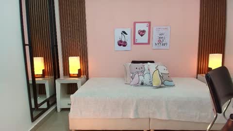 Snapshot of alina_martinelli chatting on January 15, 2026, 12:21 pm Alina online show from January 15, 2026, 12:21 pm