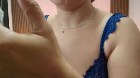 Snapshot of alina_martinelli chatting on January 16, 2026, 12:31 pm Alina online show from January 16, 2026, 12:31 pm