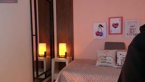 Snapshot of alina_martinelli chatting on February 9, 2026, 11:25 am Alina online show from February 9, 2026, 11:25 am