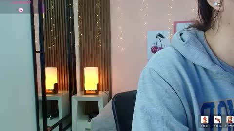 Snapshot of alina_martinelli chatting on February 17, 2026, 11:40 am Alina online show from February 17, 2026, 11:40 am