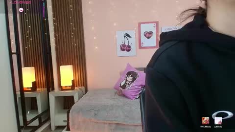 Snapshot of alina_martinelli chatting on February 21, 2026, 11:22 am Alina online show from February 21, 2026, 11:22 am