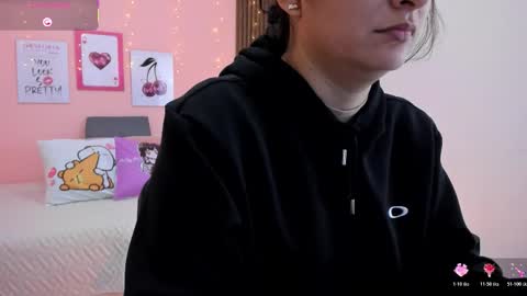 Snapshot of alina_martinelli chatting on February 23, 2026, 11:18 am Alina online show from February 23, 2026, 11:18 am