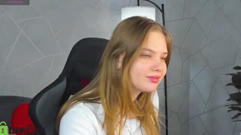 Snapshot of alisia_martin chatting on February 24, 2026, 1:47 am Alisia online show from February 24, 2026, 1:47 am