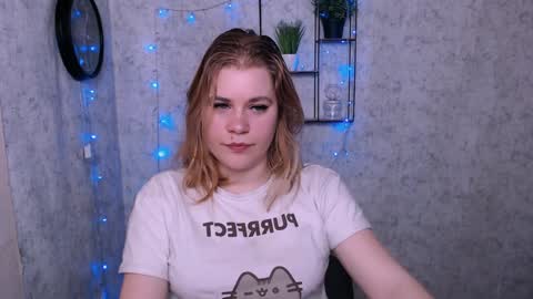 Snapshot of alisiakiss_ chatting on December 9, 2024, 1:34 pm Alisia online show from December 9, 2024, 1:34 pm